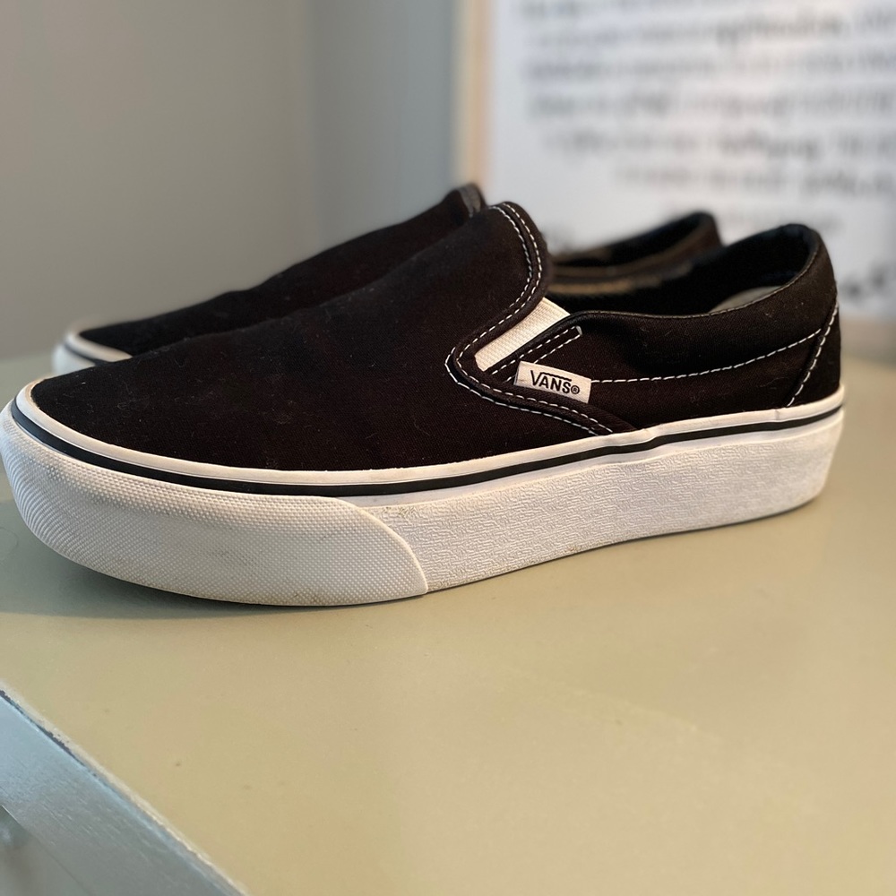 Vans slip on platform shoes